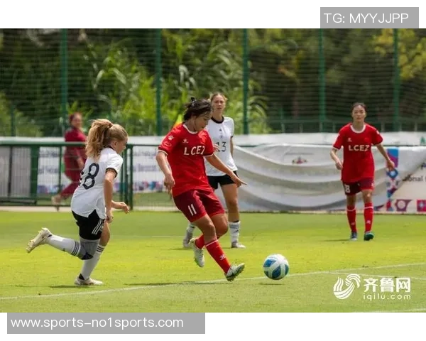 第一届女子足球锦标赛精彩回顾与影响力分析 第一届女子足球锦标赛精彩回顾与影响力分析