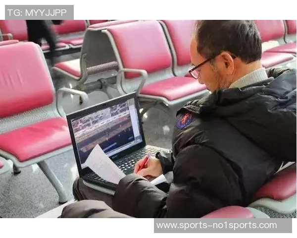 科尔沁夫足球之路：从草根到职业的奋斗与荣耀