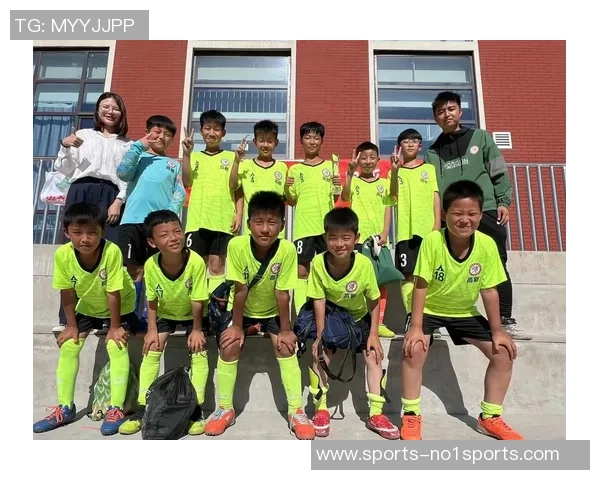 足球sh的魅力与激情探讨如何提升青少年足球水平与参与热情 足球sh的魅力与激情探讨如何提升青少年足球水平与参与热情